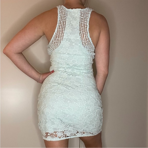 A&F Lace Summer Dress - Picture 3 of 9